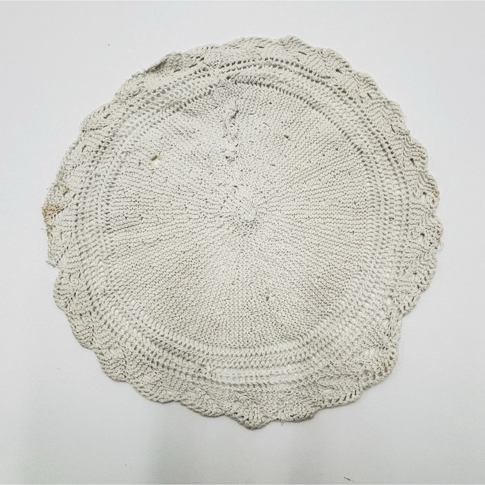 Vintage Hand Crocheted Doily Cream Round Lace Table Centerpiece‎ 10